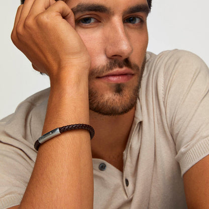 V2HFA25F33A8D579302FCFA9191B75F2910R7743825P4