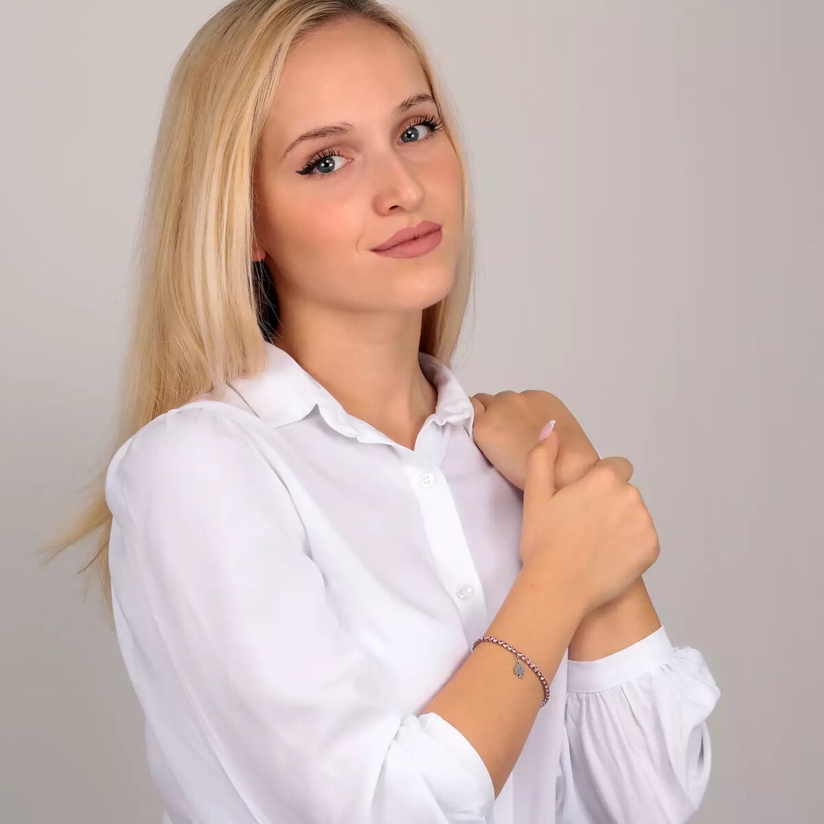 V8HA620DD1011F586183747F1BA326D4009R3605008P4